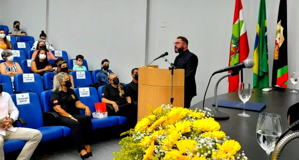 Novos Escrivaes de Policia