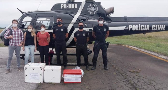 Equipe do helicóptero da Polícia Civil realiza transporte de órgãos