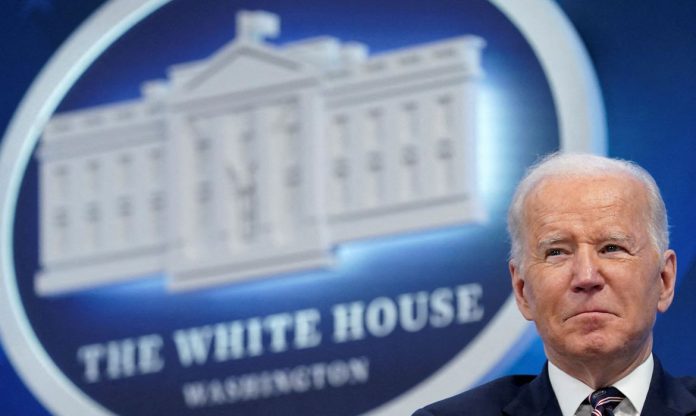 Joe Biden anuncia maior sanção econômica da história à Rússia