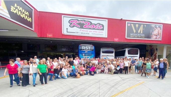 Melhor idade participa de confraternização em Brusque
