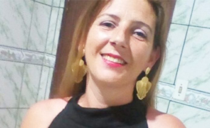 Mulher é morta a tiros em Joinville
