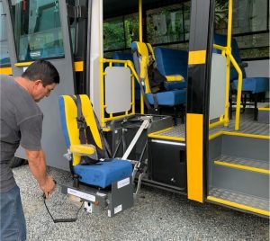 Onibus transporte alunos de Itapema