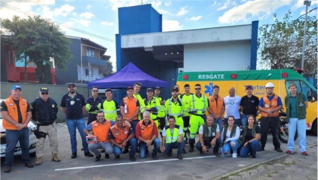 Defesa Civil e Vigilância Sanitária de Itapema participam de operação de fiscalização de transportes de carga
