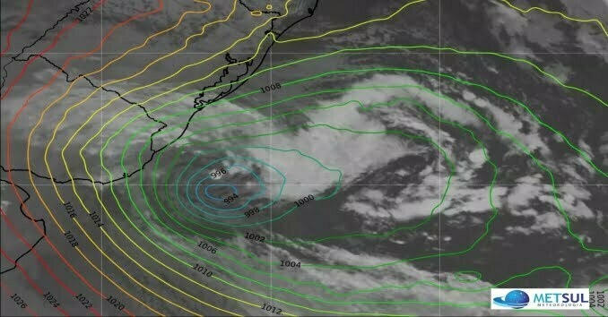 Meteorologista da MetSul alerta que “pior do vento de Yakecan ainda está por chegar”