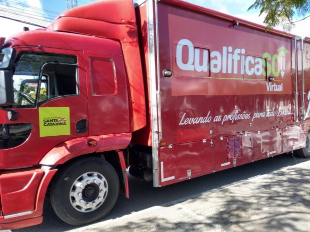 Qualifica SC e Caravana do Emprego desembarcam em Garopaba com mais de 5 mil cursos de capacitação