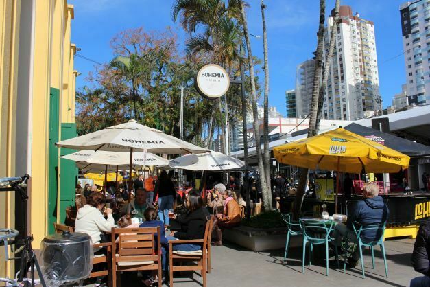 Itajaí 162 anos_ Confira a agenda artística do Largo do Mercado Público para o fim de semana