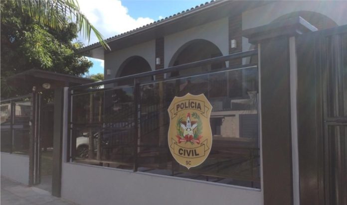 Suspeito de violência sexual contra enteada de 13 anos é preso em SC
