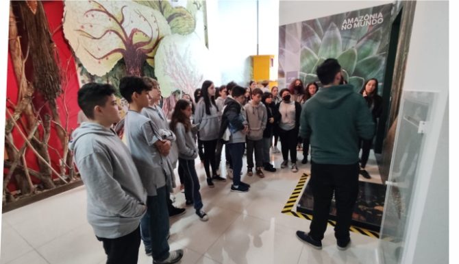 Alunos da Rede Municipal de BC visitam a Mostra Amazônia Mundi