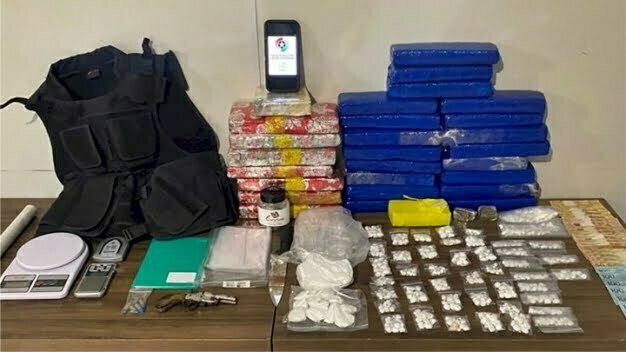 Mais de 18 kg de drogas são apreendidos em Florianópolis