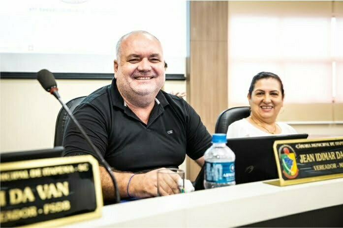 Jean do Dimar é eleito novo presidente da Câmara de Itapema