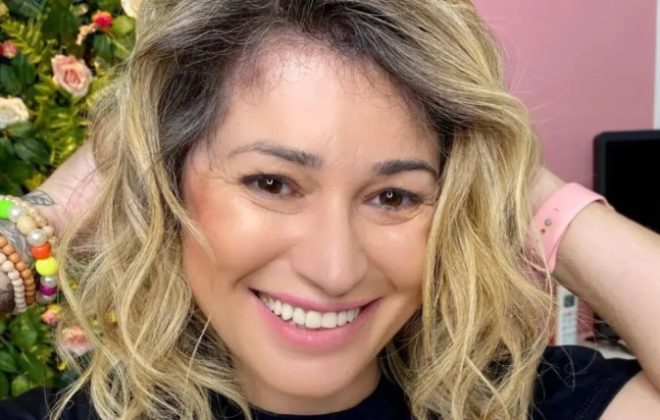 Mulher é achada morta pelo filho em quarto de casa; marido suspeito de assassinato morre em acidente
