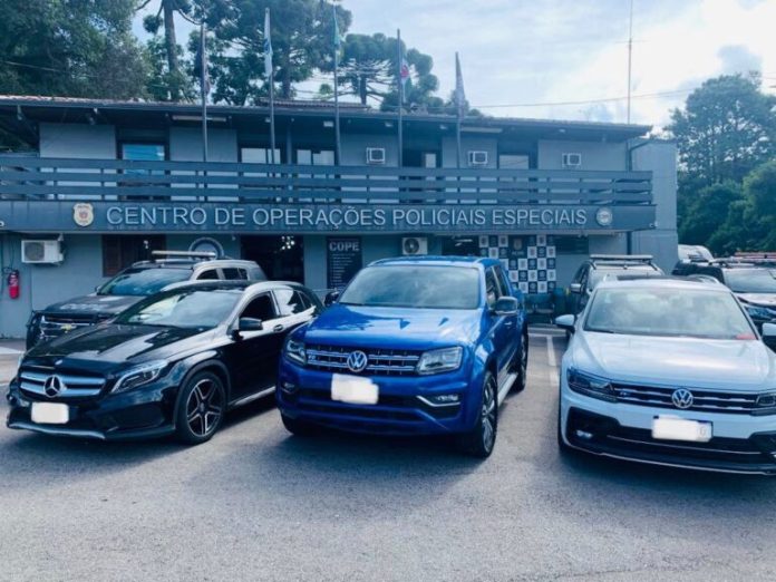Polícia Civil de Joinville prende traficante internacional e apreende veículos de luxo