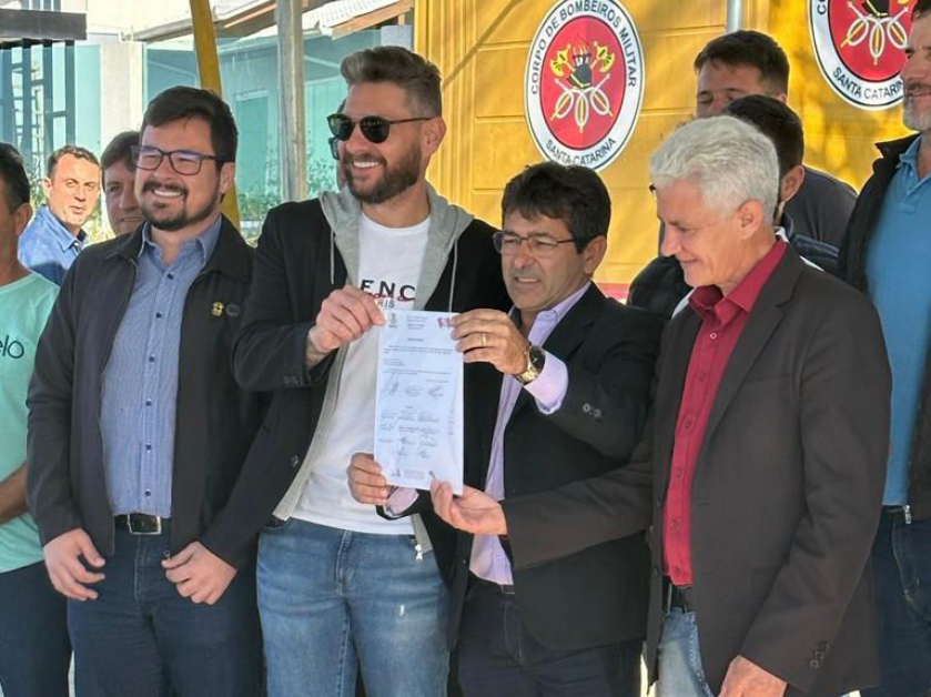 Assinatura ordem de servico molhe 1