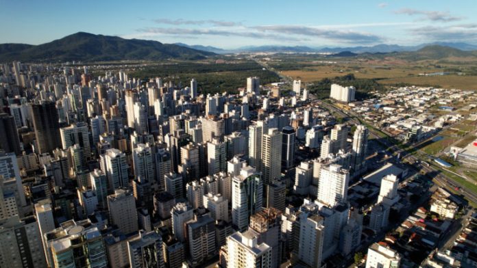 Crescimento da população revela que Itapema pode ter até 15 vereadores