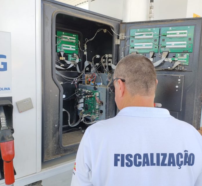 Imetro-SC interdita bombas de combustíveis no Norte do Estado