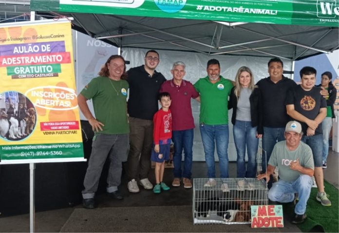 Animais são adotados e agora contam com um novo lar em Porto Belo