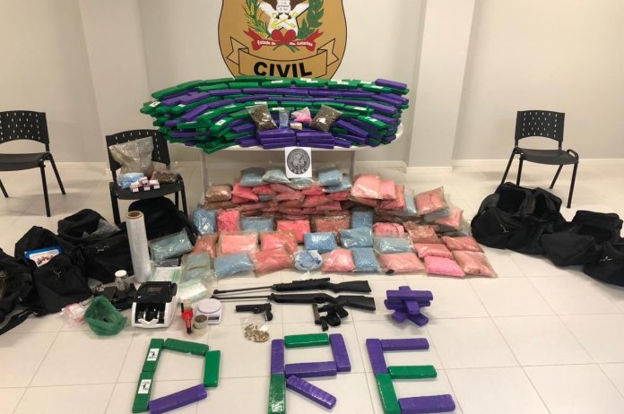 Com apoio da PRF, Polícia Civil realiza uma das maiores apreensões de ecstasy de SC