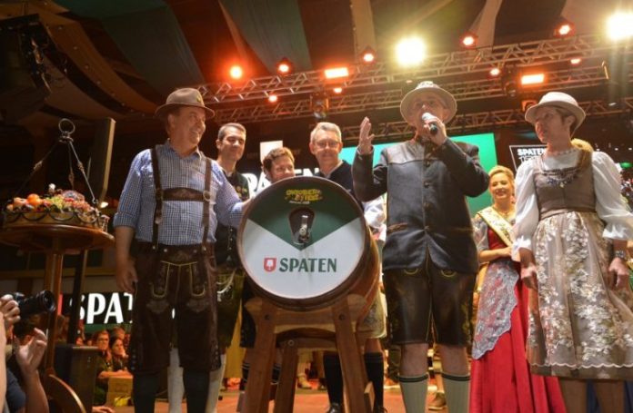 Começou a maior festa alemã das Américas