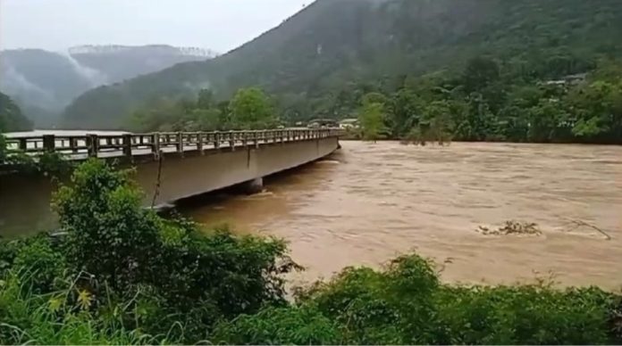 DNIT interdita ponte entre Ibirama e Apiúna na BR-470-SC