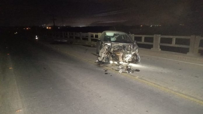 Homem morre após carro bater em ponte na SC-437