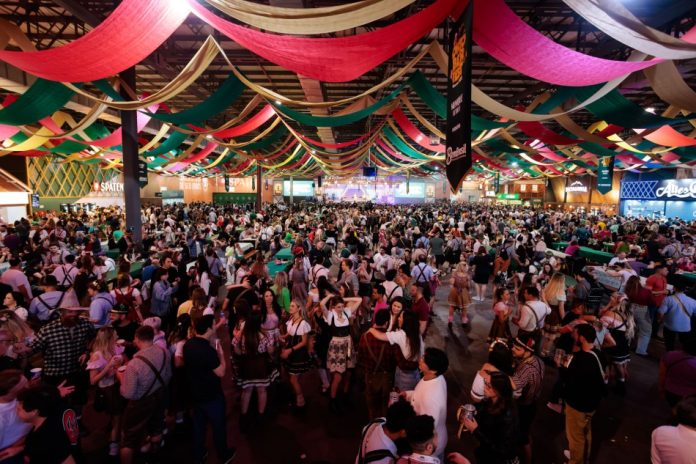 Oktoberfest Blumenau divulga programação especial para última semana