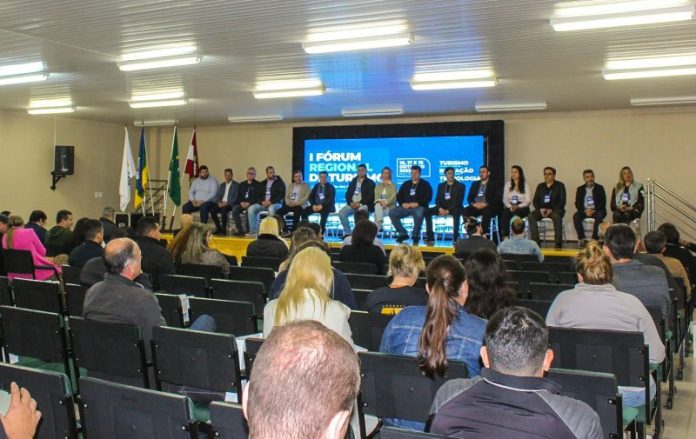 Setur participa do 1º Fórum Regional de Turismo no Extremo Sul de Santa Catarina