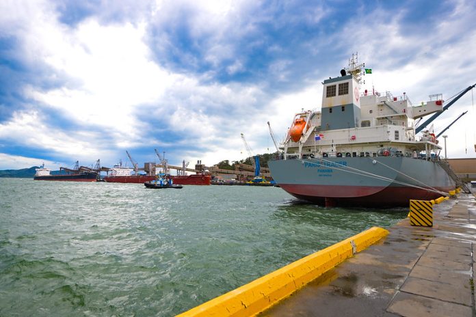 Porto de São Francisco – Com aumento de 64%, exportação ganha força e supera importação