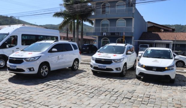 Porto Belo entrega três novos veículos à Secretaria Municipal de Saúde