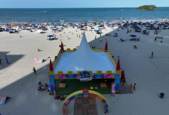Projeto Praia Limpa ocorre em quatro pontos da Praia Central