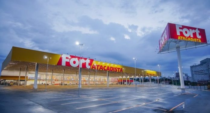 Grupo varejista amplia ajuda para vítimas de enchentes no RS