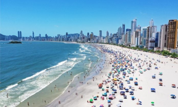 IMA divulga dados de balneabilidade_ 71,43% dos pontos próprios para banho no litoral catarinense