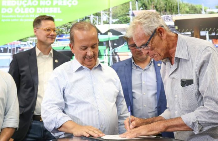 Governo de SC amplia isenção de ICMS para óleo diesel de embarcações pesqueiras