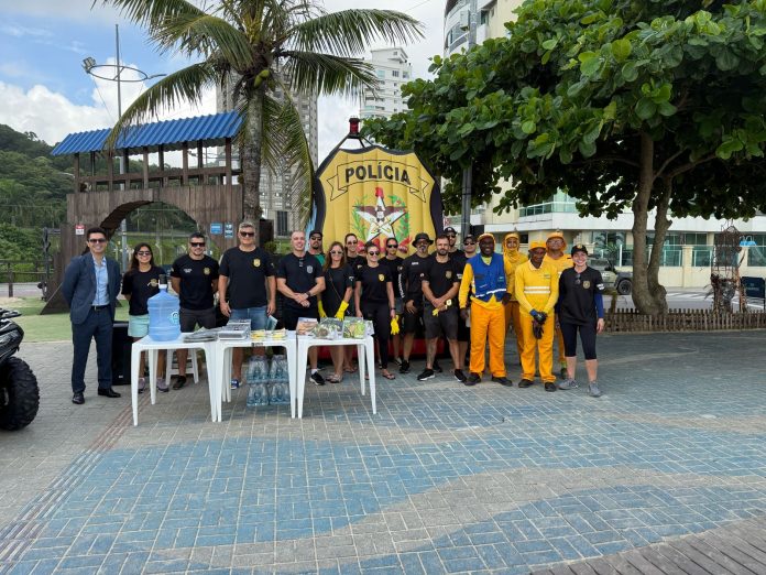 Itapema lidera ação ambiental com Operação Praias Limpas
