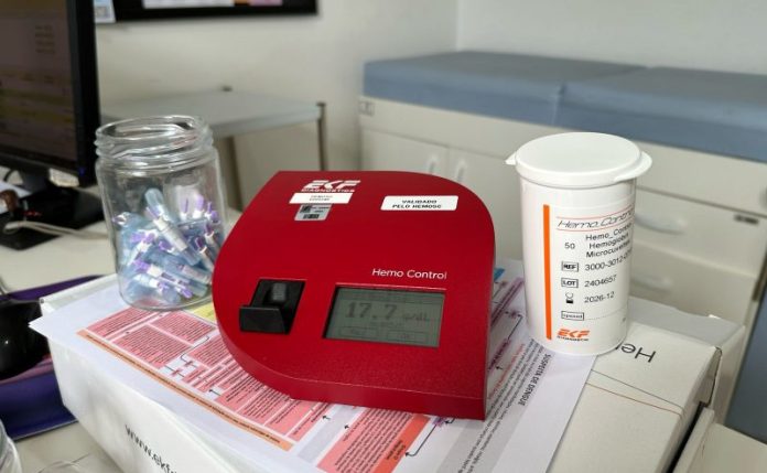 Novos hemoglobinômetros fortalecem diagnóstico da dengue em Porto Belo