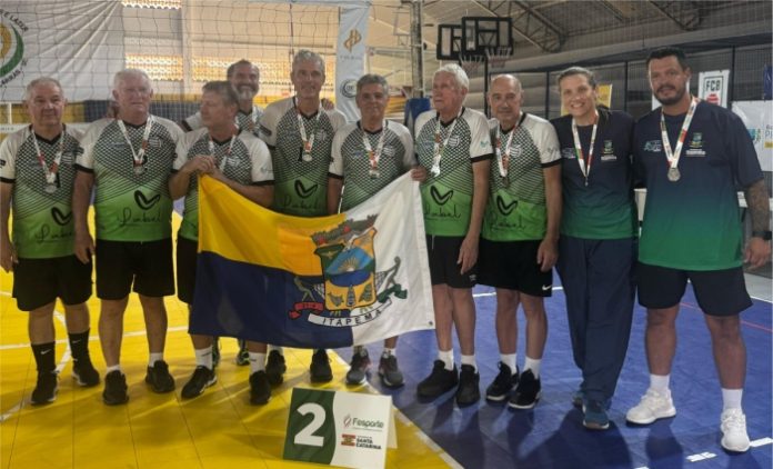 Itapema estreia com vice-campeonato no vôlei adaptado masculino nos Jogos Abertos da Terceira Idade