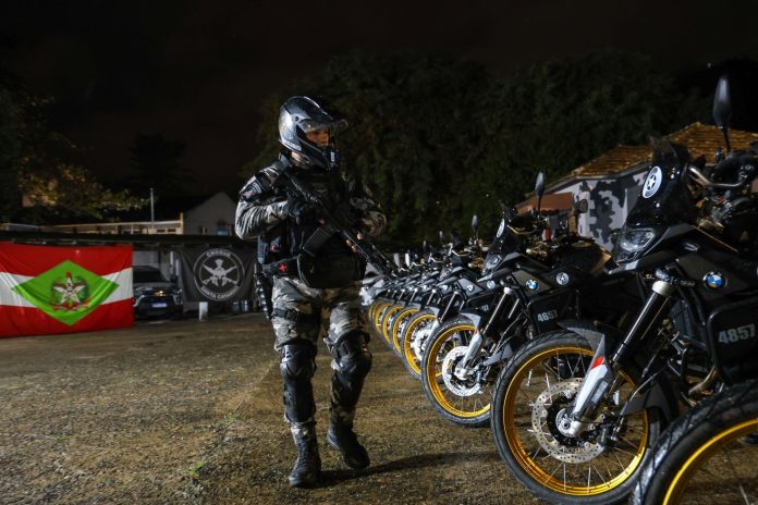 Santa Catarina moderniza policiamento com novas motocicletas de alta performance