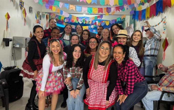 Festa Julina no CAPS de Itapema aquece corações com alegria e integração