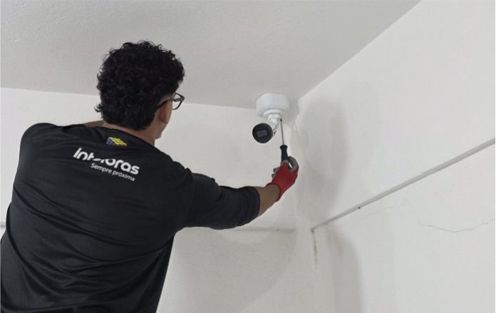 Porto Belo adota reconhecimento facial para modernizar segurança nas escolas