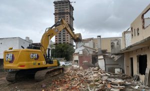 Máquinas abrem caminho para a Quarta Avenida em Itapema 1 Maquinas abrem caminho