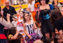 Criatividade e travessuras: Balneário Shopping promove festa de Halloween infantil e pet