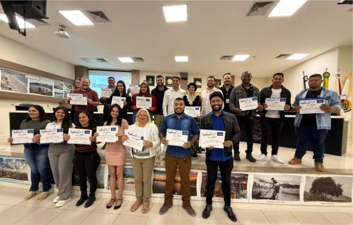 Nova turma do programa 'Itapema Qualifica' celebra conquista e se prepara para o mercado