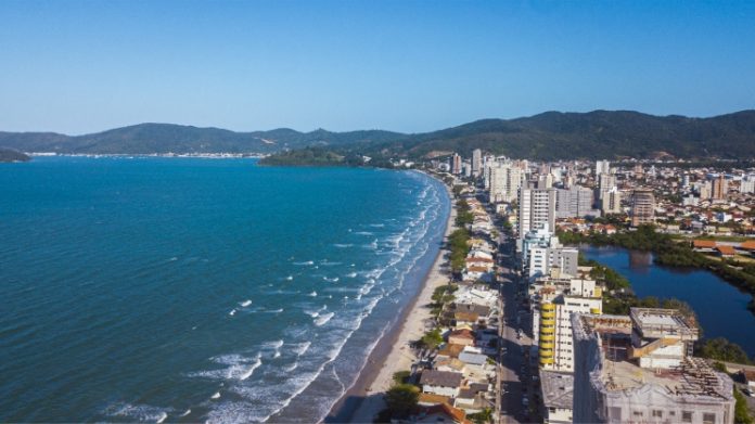 Balneário Perequê conquista índice 'próprio' para banho no relatório do IMA