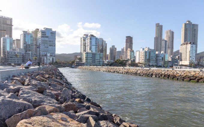 Itapema decide pela memória de Gabriel Mendonça no molhe do Pontal Norte