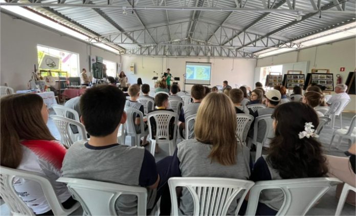 Itapema leva expertise contra tráfico de aves ao 9º Festival da Araponga