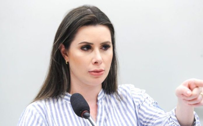 Pelo Estado 05-11_ Carol De Toni fora do PL e com apoio de Bolsonaro