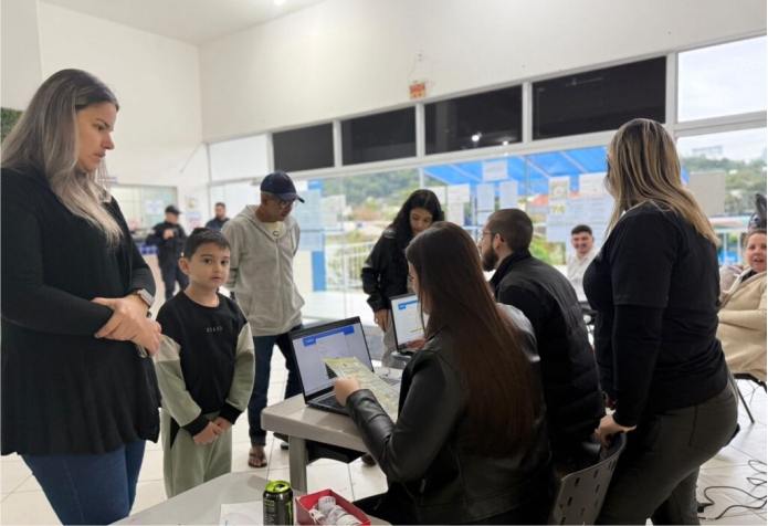 'Prefeitura Mais Perto' leva serviços gratuitos ao Bairro Tabuleiro