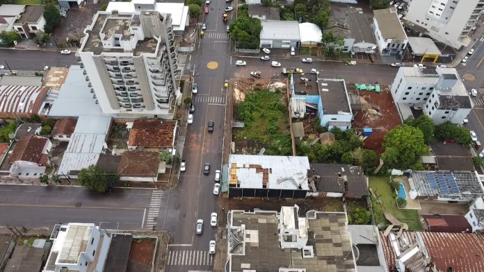 Três tornados atingem Santa Catarina e deixam rastro de destruição no Oeste