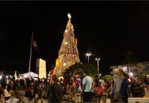 Clima natalino toma conta de Porto Belo com chegada do Papai Noel nesta quinta (18)