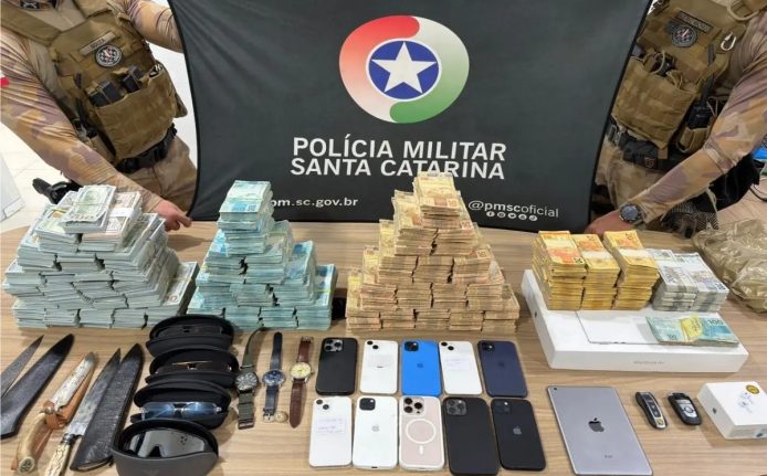 Operação da PM em Itapema acaba com prisão de foragido internacional por fraude e apreensão milionária