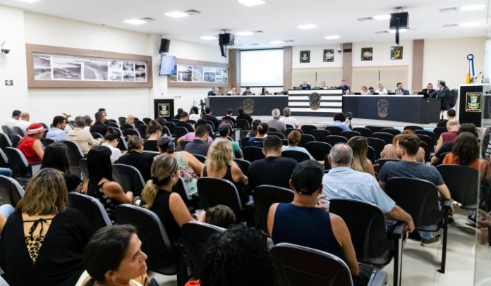 Câmara de Itapema vota atualização do voucher educacional em sessão desta terça (31)